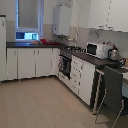Avantgarden Brasov, Perfect - 1 Braşov