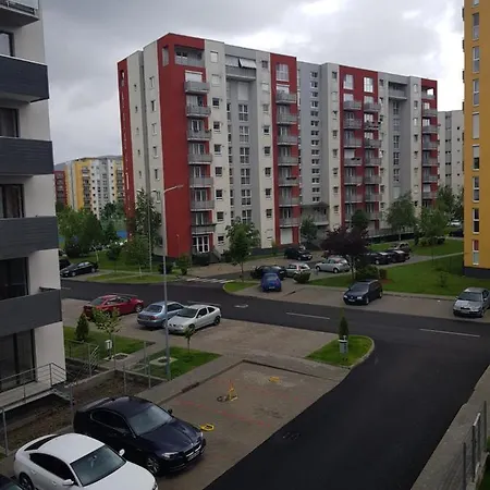 Avantgarden Brasov, Perfect - 1 *